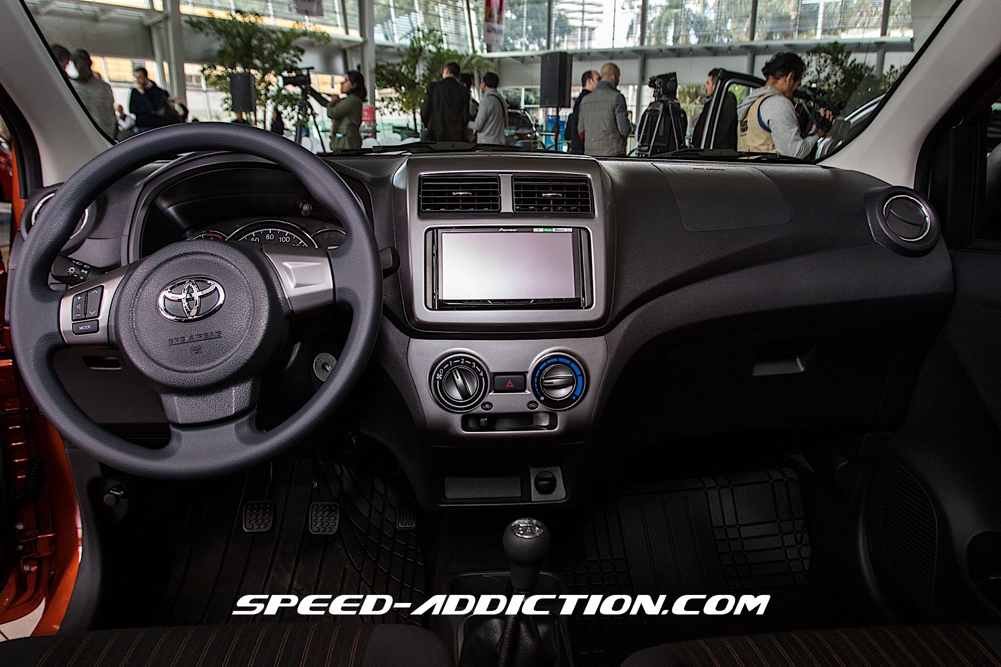 Toyota Agya 05 2