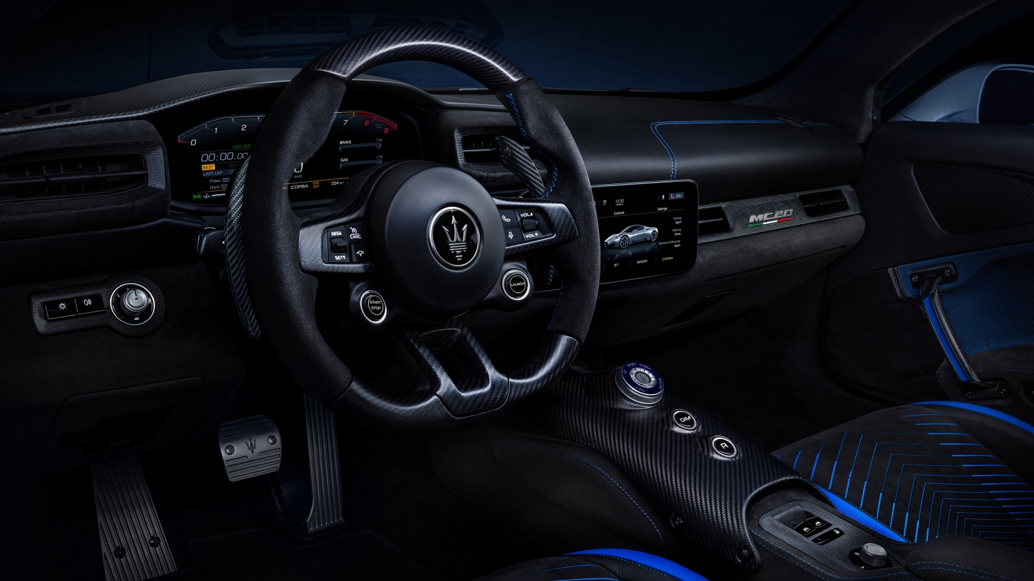 Small 16827 MaseratiMC20 interior