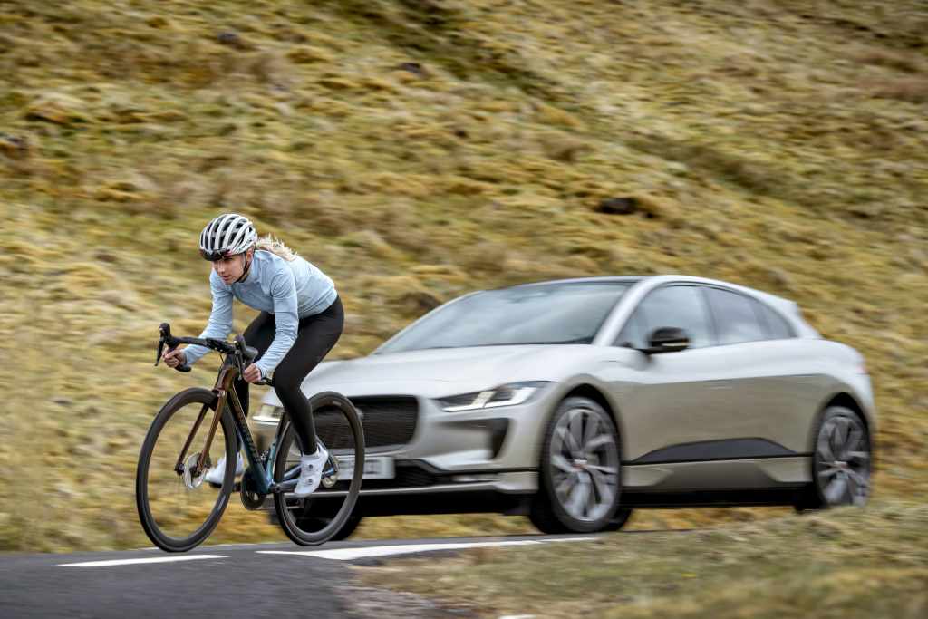 Jag I PACE 22MY EVeresting 90 Elinor Barker 020621