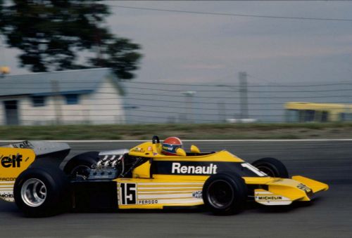 Renault recuerda y celebra los 40 años del RS01, la Tetera Amarilla