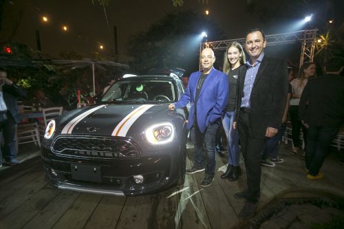 Cromwell Cuestas (izquierda) y Diego Cuestas (derecha), durante la presentación del Mini Countryman. Fotos: JJ Marroquín.