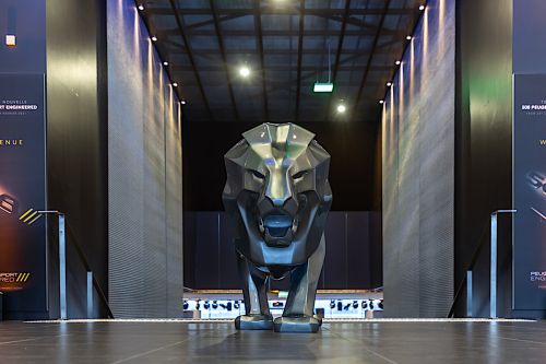 Nuevo logotipo. El León de Peugeot ruge más fuerte