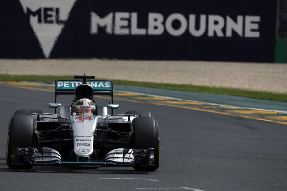 Nico Rosberg domina primera jornada de ensayos en Bahrein