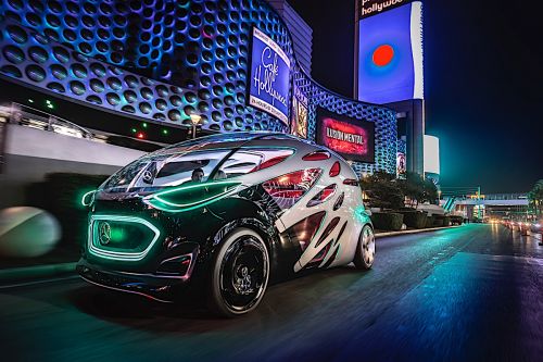 Visión URBANETIC de Mercedes-Benz muestra el futuro de la interacción hombre-máquina