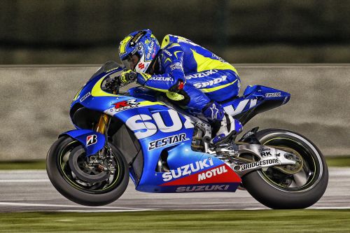 Maverick Viñales fue sexto en Qatar, carrera ganada por Jorge Lorenzo