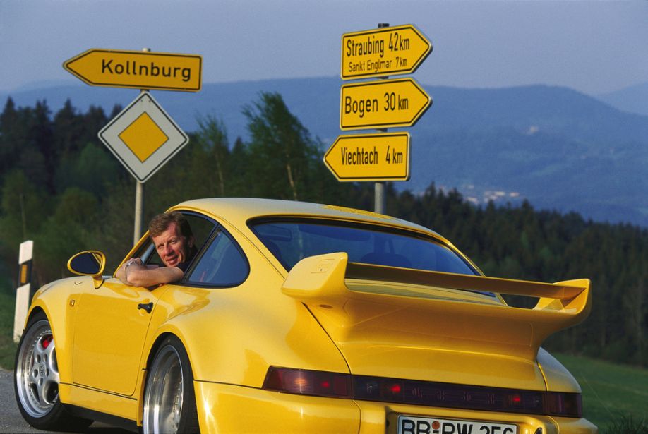Porsche rinde homenaje a Walter Röhrl, un icono del automovilismo