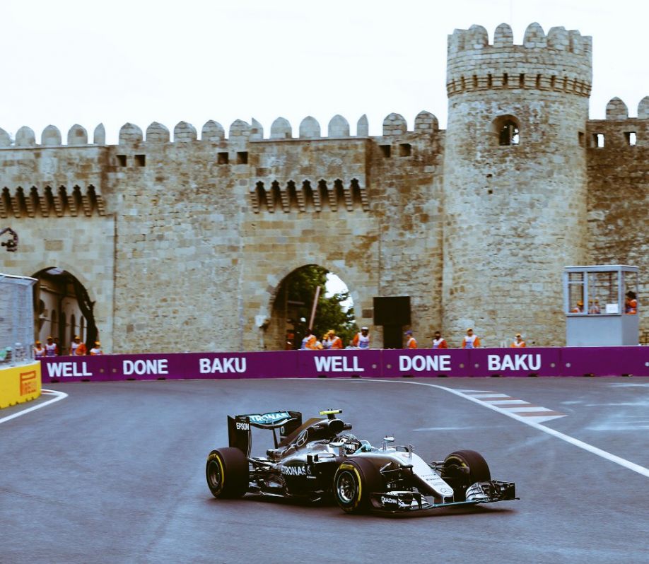 Nico Rosberg, amo y señor en Bakú